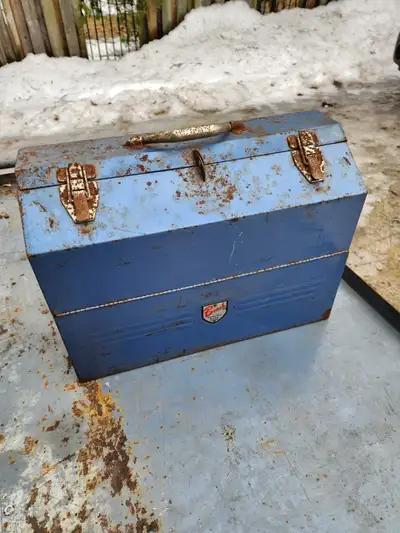 old rusty tool box heavy blue beach 18'' x 10'' x 13'', View more