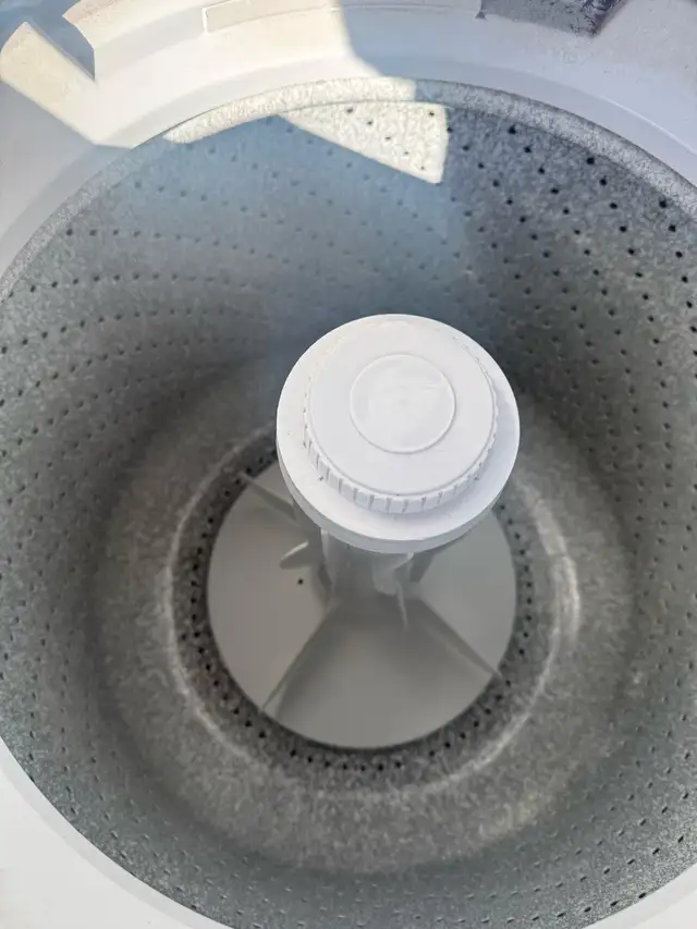 Whirlpool Washer and Dryer for sale in Brampton  in Washers & Dryers in Mississauga / Peel Region - Image 3