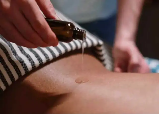 Lowest price tradiotional hot oil massage 