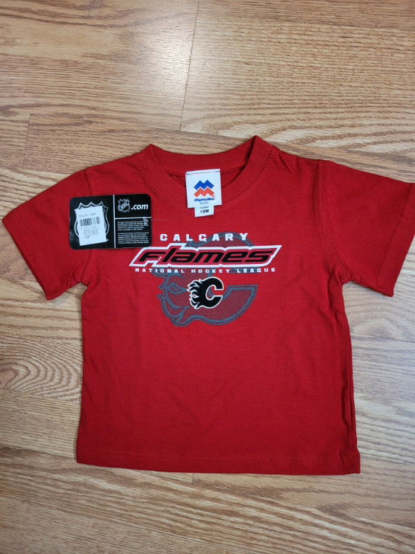 NEW/NEUF, official NHL hockey shirt,  chandail hockey, size 18 m dans Hockey  à Ouest de l’Île