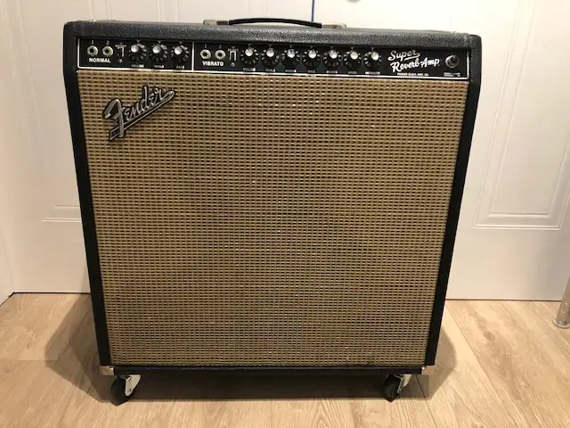 Fender Super Reverb Pré CBS avec road case neuf in Amps & Pedals in Longueuil / South Shore - Image 2