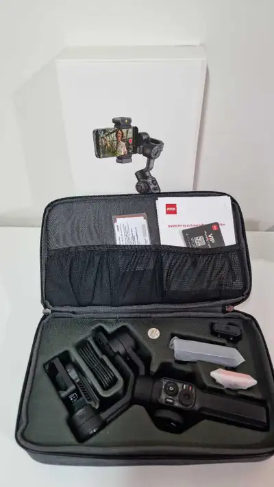 Zhiyun Smooth 5S AI Smartphone Gimbal - Like New, View more
