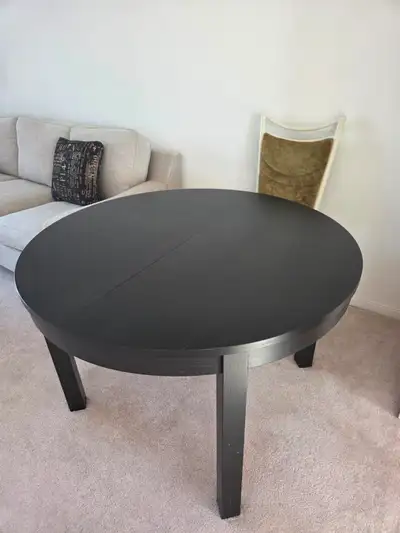 Extendable dining table, View more