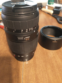 Tamron Lens  AF70-300mm w/hood, Sony A / Minolta AF mount