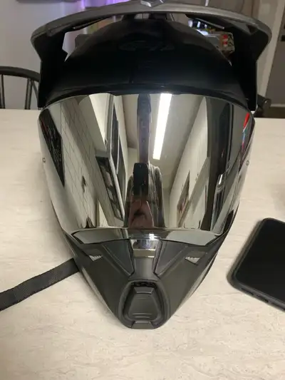 Hey I’m selling my helmet no use for it anymore sold all the toys so now I’m just trying to clear ou...