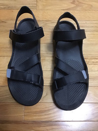 Men’s Sandals Size 11 Black New