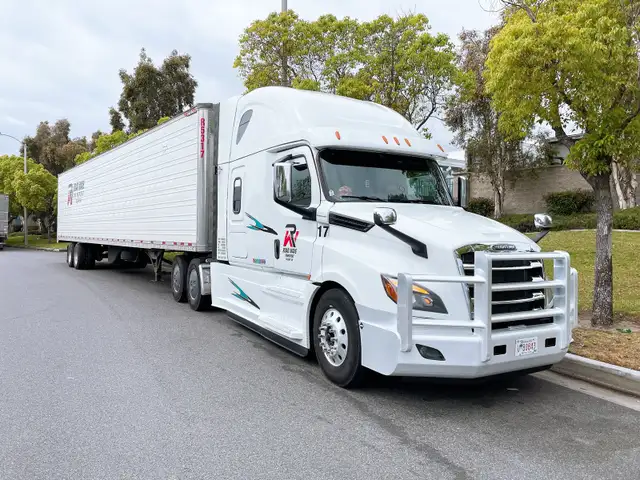 Hiring Class 1 ( a-z ) Drivers For Cross Border Runs in Drivers & Security in Calgary - Image 6