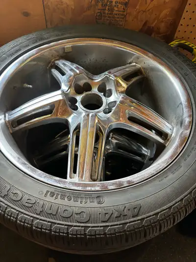 I'm selling a set of four Continental 275/45R20 tires, perfect for SUVs and light trucks, offering r...