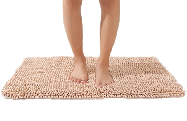 EFORPAD Chenille Bathroom Rugs,Soft and Absorbent Bathroom Mat in Rugs, Carpets & Runners in Windsor Region