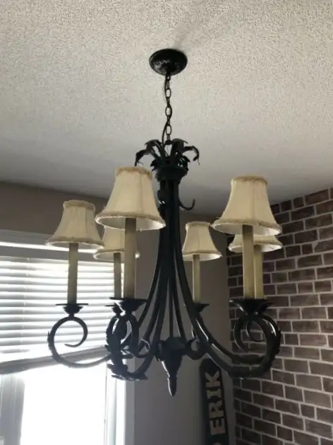 *** Excellent condition chandelier ceiling lighting fixture *** in Indoor Lighting & Fans in Cornwall - Image 4