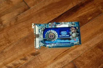 SAPPHIRE Radeon HD 2600XT 512MB GDDR3 PCI Express x16 Graphics, View more