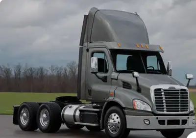 We are looking semi truck class 1 driver for Calgary city work. Required 2 year manual truck experie...