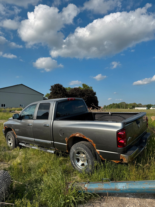 Part out in Cars & Trucks in Stratford - Image 3