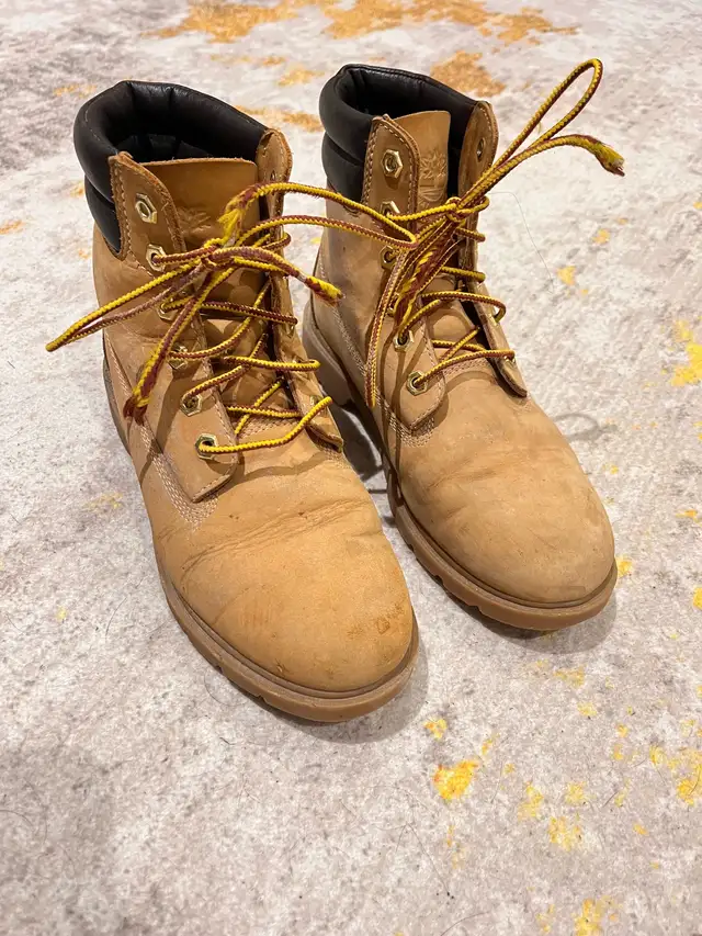 Timberland Boots in Men's Shoes in Markham / York Region - Image 2