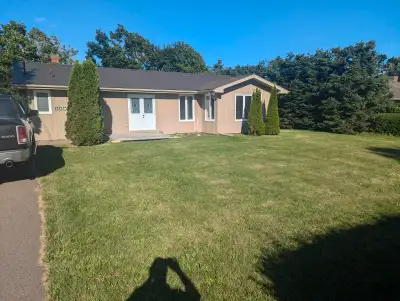 Large 3 Bedroom Rental Unit (Half Duplex), Located in Sherwood