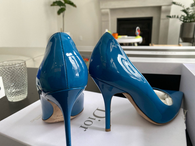 Dior patent blue pumps -  size 37.5 in Women's - Shoes in Kitchener / Waterloo - Image 4