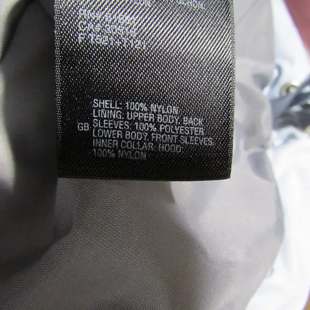 The North Face - Women's Jacket in Women's - Tops & Outerwear in Saskatoon - Image 10