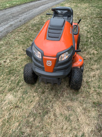 2017 Husqvarna 18.5 hp 42” cut lawn tractor. 