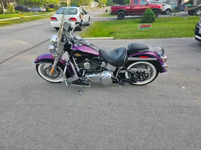 HD Heritage Classic Motorcycle - well taken care of; see pics; Have Used Vehicle Report (will not “b...