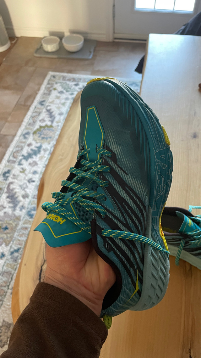 Women’s size 8.5 Hoka Speedgoat 4 Trail Runners in Women's - Shoes in Moncton - Image 2