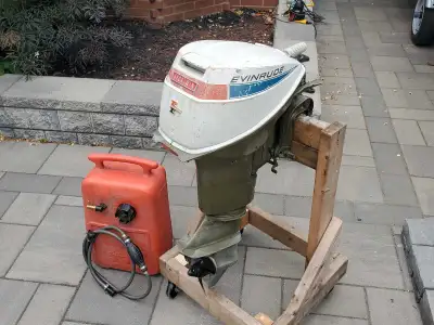 I 'm selling my Evinrude 9.5hp 2 stroke boat motor. Ir is is very good working condition, no broken...