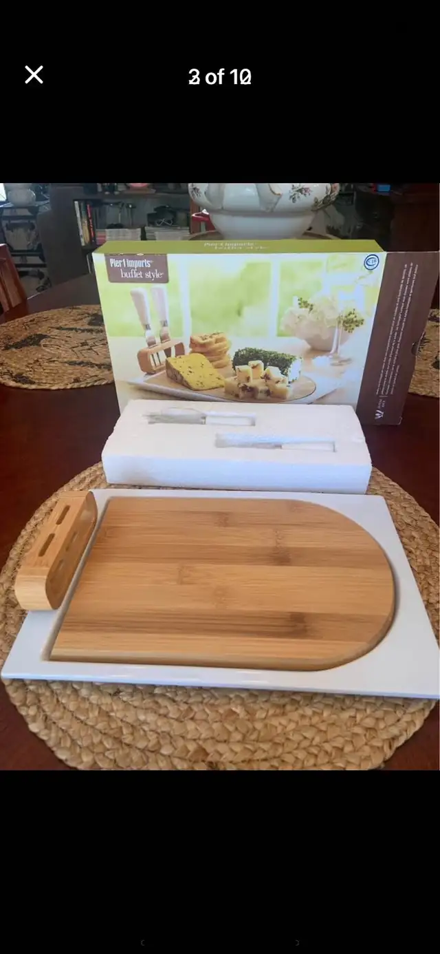 NEW MODERN 'PIER1 IMPORTS BUFFET STYLE• 4 PIECE CHEESE TRAY  ! in Kitchen & Dining Wares in Mississauga / Peel Region - Image 3