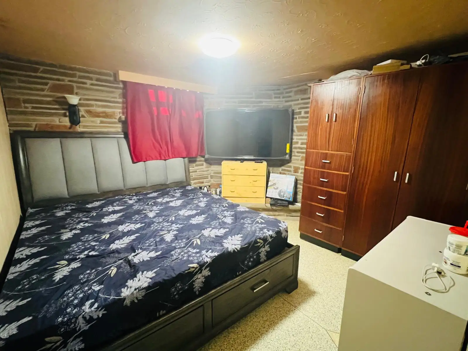 pictures of the unit