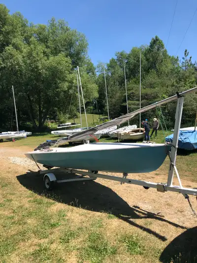 ⛵️Our Chrysler Buccaneer 18 (early 1970’s) is for sale with some tasteful upgrades to make it go fas...