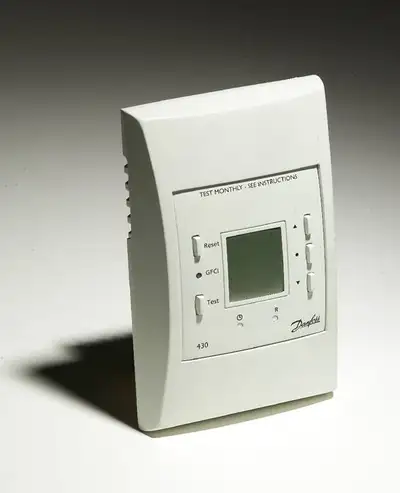 For use with any brand of electrical floor heating cables or mats. Brand new! Floor temperature sens...