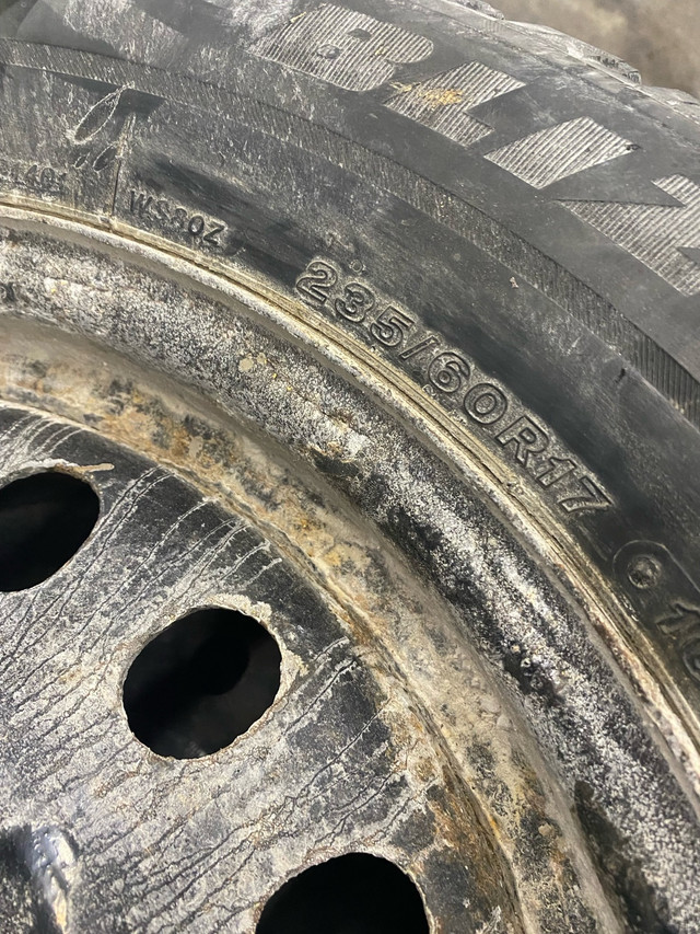 GMC terrain 2019 rims & tires 235/60/17 in Tires & Rims in Kawartha Lakes - Image 4
