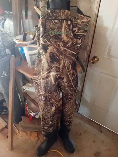 Everything is used but new hut sled and heater is bundle. Waders thermal nd a cott. Open to trades f...