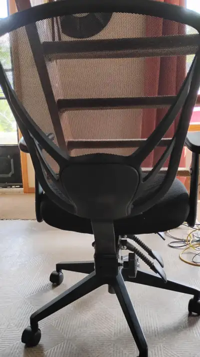 Computer Chair....Great Condition, just missing 1 knob, View more