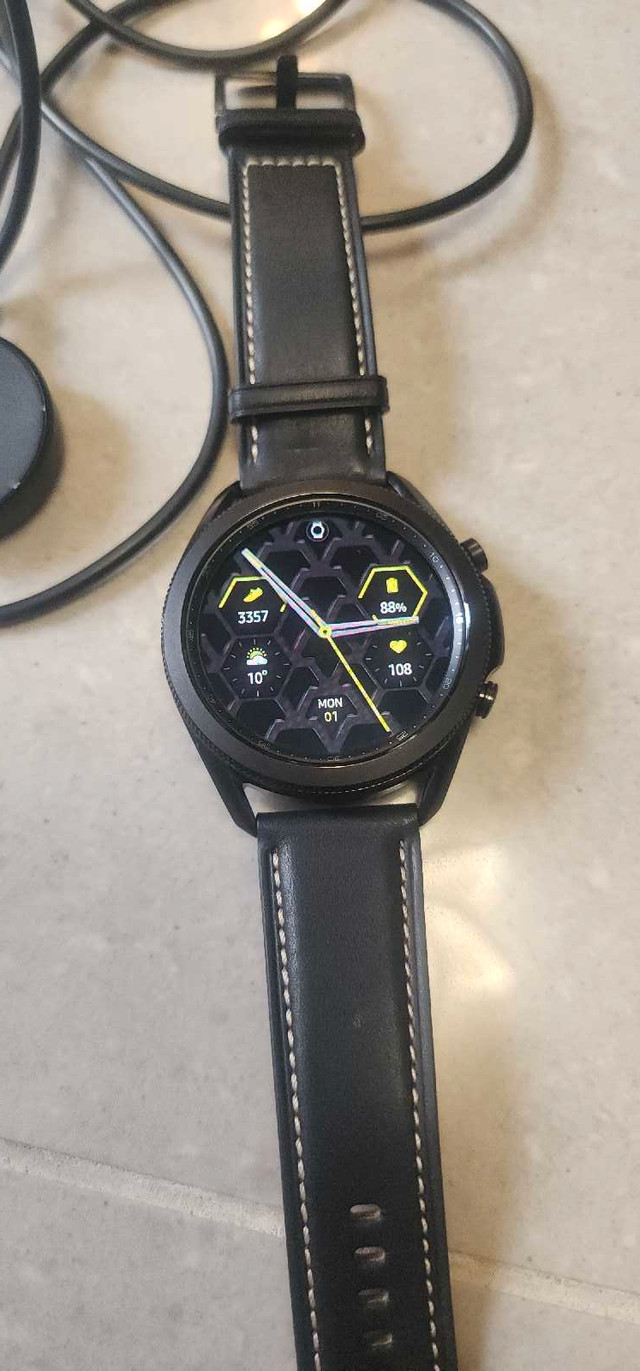 Samsung Galaxy Watch 3 45mm *LIKE NEW* Answer Calls on Watch*Fit dans Bijoux et montres  à Longueuil/Rive Sud - Image 2