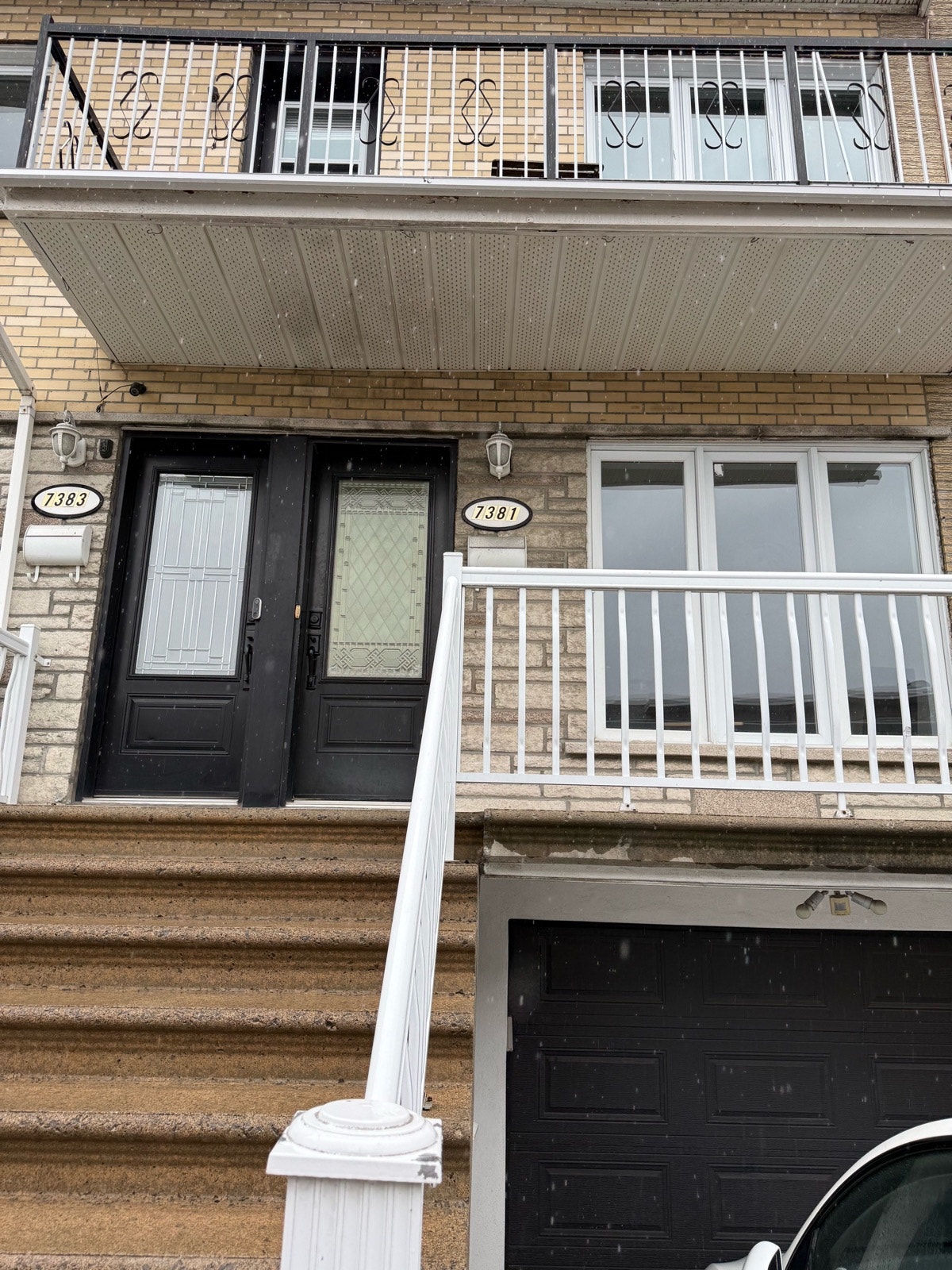 7381 9e Avenue — photo 2