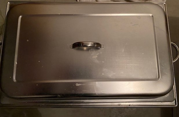 Chafer dish/food warmer in Microwaves & Cookers in Red Deer - Image 4