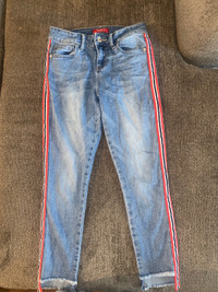 Size 0 Guess Skinny Jeans 