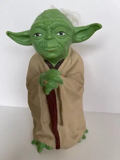 Vintage Star Wars Figures -Yoda 1981 , Height 8.5" -Tauntaun 1979 with saddle, open back. Can do an...