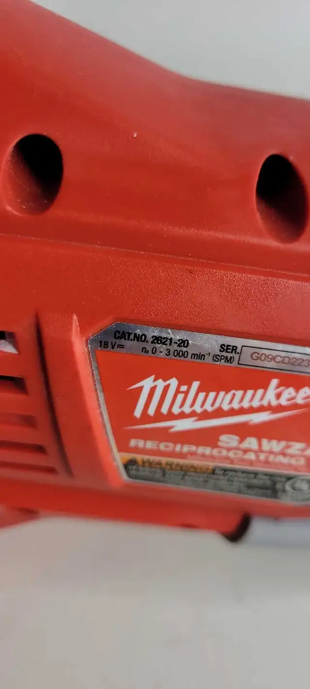 Milwaukee 2621-20 sawzall reciprocating saw  in Power Tools in Oakville / Halton Region - Image 9