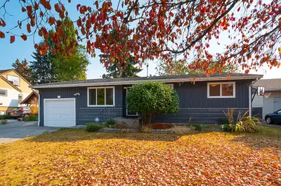 ENTIRE PROPERTY 3 bed 1 bath home available for rent