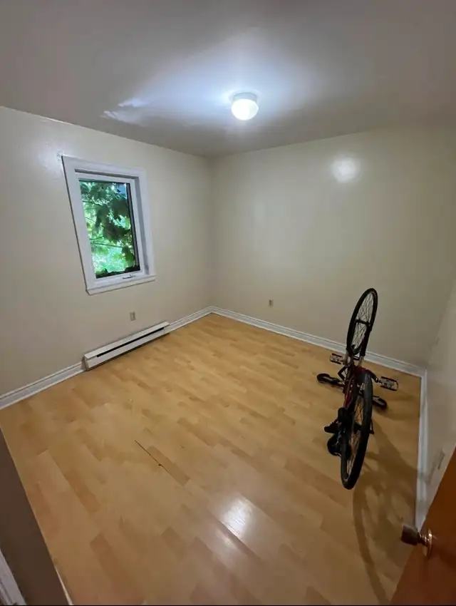 3- Bedroom, 1-Bathroom Complex for Summer Sublet in Short Term Rentals in City of Halifax - Image 3