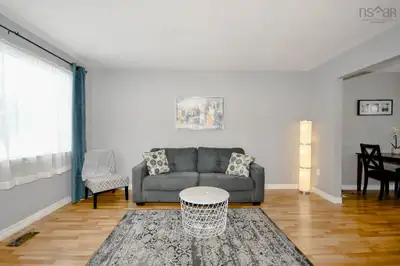 Home/Rooms available for rent