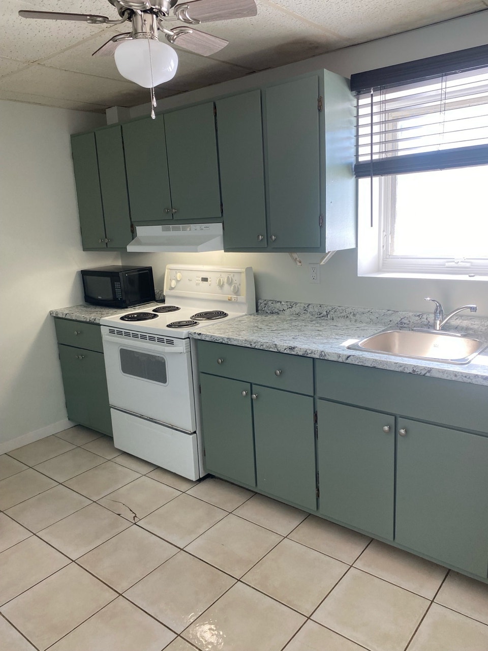 Angus - Avail November 1st, 1 Bed, 1 Bath 1