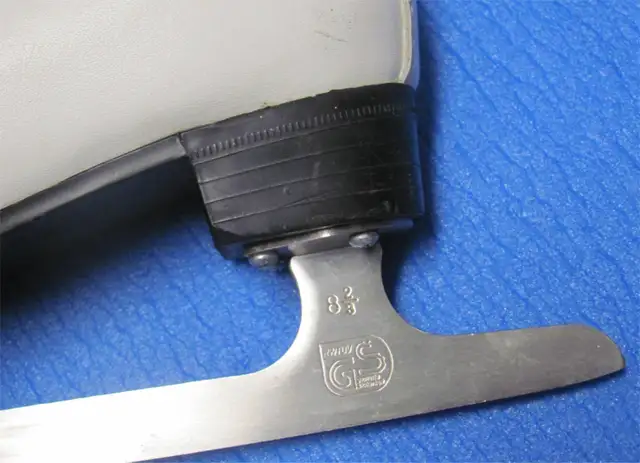 WINNWELL FIGURE SKATES Size-5 (Inner Length 21cm/8.2'') Dwight in Skates & Blades in Muskoka - Image 8