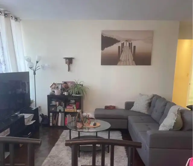 Furnished Private Room for Rent in 3-Bedroom Apartment in Room Rentals & Roommates in City of Toronto - Image 4