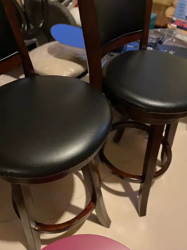 Swivel Bar Stools price for 2 in Chairs & Recliners in Mississauga / Peel Region - Image 3