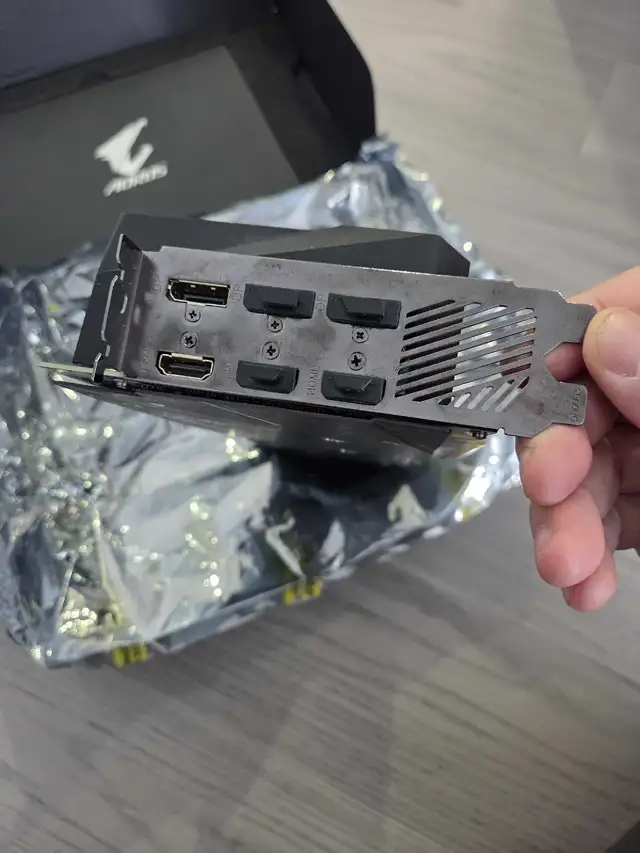 Gigabyte Aorus RTX 3070 Master 8GB Rev 1.1 in System Components in City of Toronto - Image 6