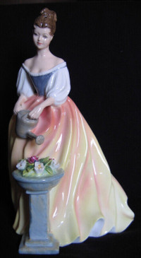 ROYAL DOULTON "ALEXANDRA" FIGURINE MADE IN ENGLAND, HAND SIGNED
