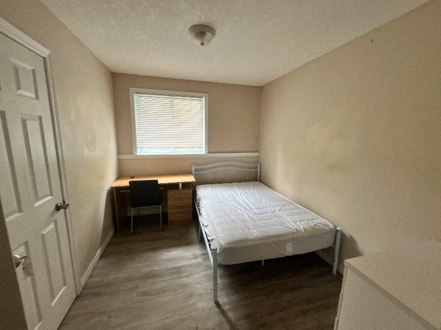 1 of 5 bedroom summer sublet in Waterloo, ON in Room Rentals & Roommates in Kitchener / Waterloo