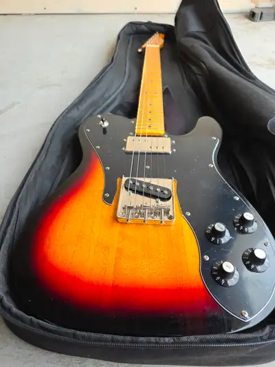 Selling a Squier Vintage Modified Telecaster Custom in 3-Tone Sunburst with maple neck. A fantastic-...