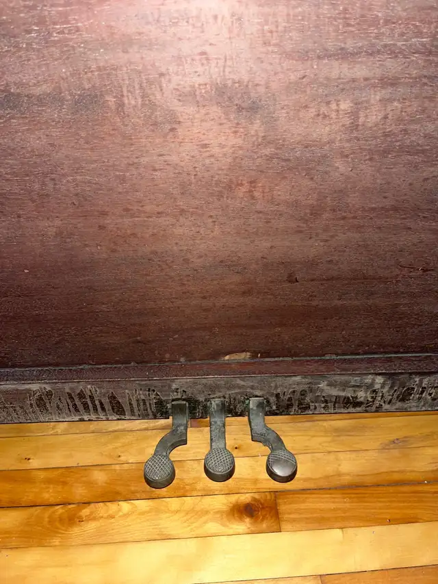 Hallet, Davis and Co Piano in Pianos & Keyboards in City of Halifax - Image 4